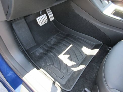 Used 2023 Tesla Model 3 Performance AWD/4WD image 24