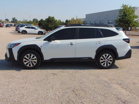 Used 2024 Subaru Outback Onyx Edition AWD/4WD image 7