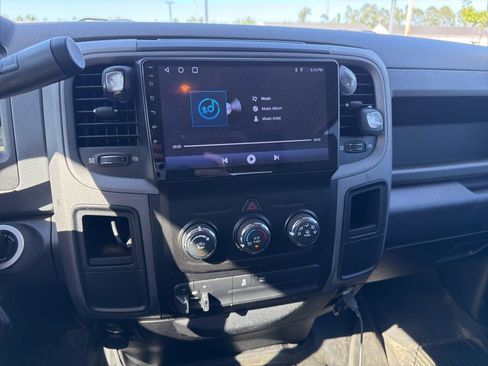 Used 2018 RAM 2500 Tradesman w/ Chrome Appearance Group RWD image 8