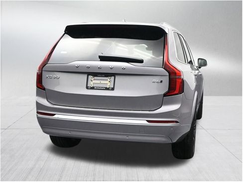 New 2026 Volvo XC90 B6 Plus w/ Protection Package Premier AWD/4WD image 4