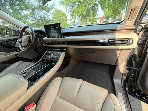 Used 2020 Lincoln Aviator Reserve w/ Equipment Group 202A AWD/4WD image 10