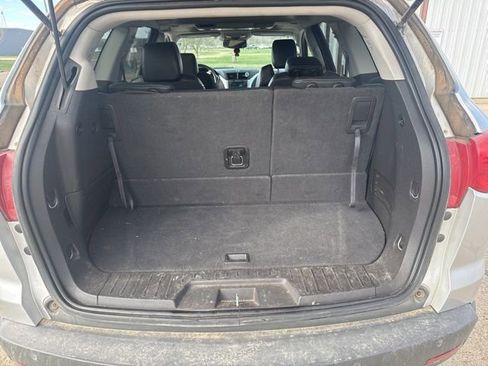 Used 2011 Chevrolet Traverse LT w/ Personal Connectivity Package AWD/4WD image 10