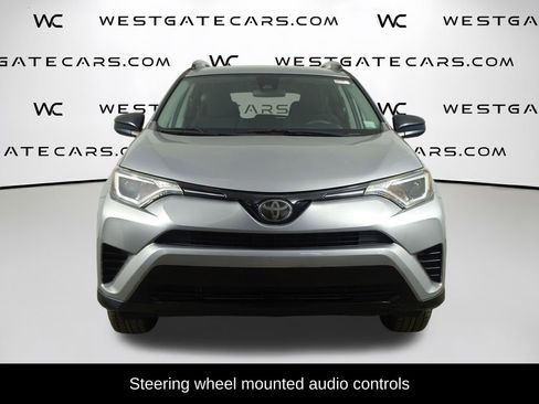 Used 2018 Toyota RAV4 LE image 4