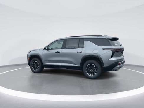 New 2026 Chevrolet Traverse Z71 w/ Enhanced Driving Package AWD/4WD image 6