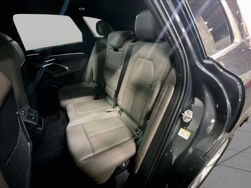 Used 2025 Audi Q5 Premium Plus AWD/4WD image 21