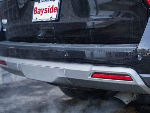 Used 2023 Ford Expedition XLT image 11