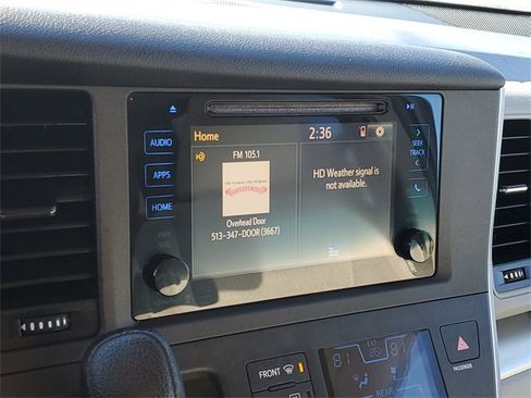 Used 2015 Toyota Sienna LE image 16