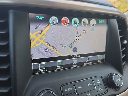 Used 2017 GMC Acadia Denali w/ Technology Package image 38