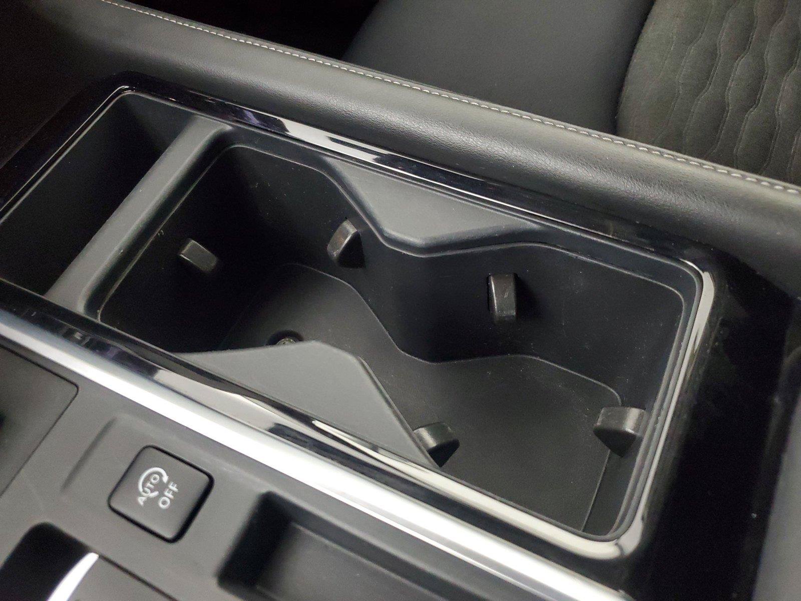 Used 2025 Nissan Pathfinder SV FWD image 29
