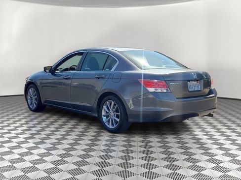 Used 2010 Honda Accord LX image 4