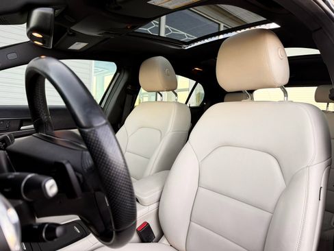 Used 2015 Mercedes-Benz GLA 250 4MATIC image 21