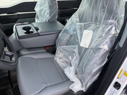 New 2026 Ford F250 XL AWD/4WD image 17
