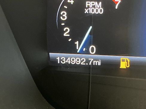 Used 2016 Ford Fusion Titanium FWD image 15