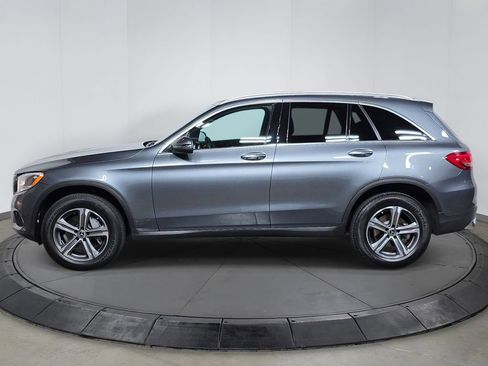 Used 2018 Mercedes-Benz GLC 300 image 2