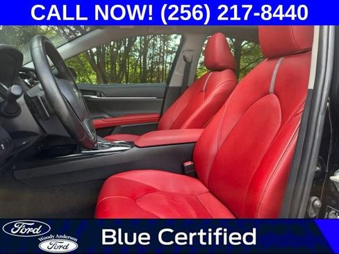 Used 2019 Toyota Camry XSE FWD image 17