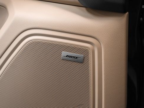 Certified 2026 Porsche Macan AWD/4WD image 35