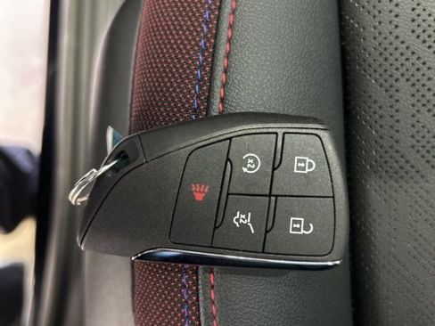 Used 2025 Chevrolet Equinox RS w/ Convenience Package III image 34