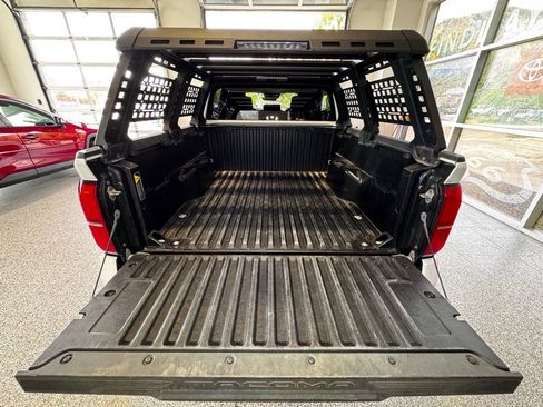 Used 2024 Toyota Tacoma SR5 image 59