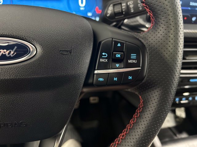Used 2024 Ford Escape ST-Line Elite w/ Premium Technology Package AWD/4WD image 27