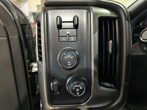 Used 2019 Chevrolet Silverado 2500 LTZ w/ LTZ Plus Package AWD/4WD image 19