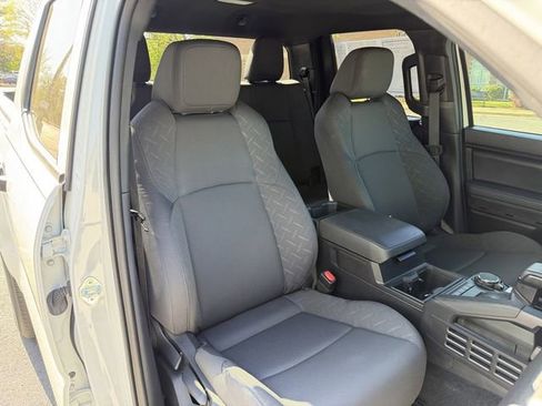 Used 2024 Toyota Tacoma SR image 42