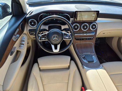 Used 2022 Mercedes-Benz GLC 300 4MATIC image 23