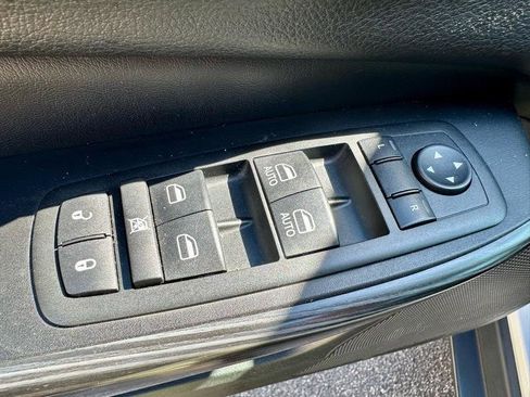 Used 2014 Jeep Cherokee Trailhawk w/ Cold Weather Group image 9