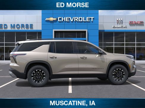 New 2026 Chevrolet Traverse Z71 w/ Driver Confidence Package AWD/4WD image 5
