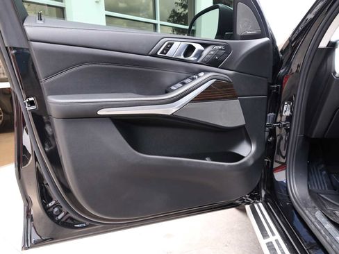 Used 2024 BMW X7 xDrive40i AWD/4WD image 43
