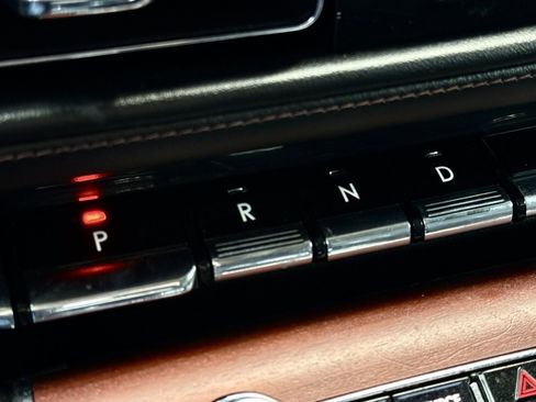 Used 2020 Lincoln Aviator Reserve w/ Elements Package Plus image 32