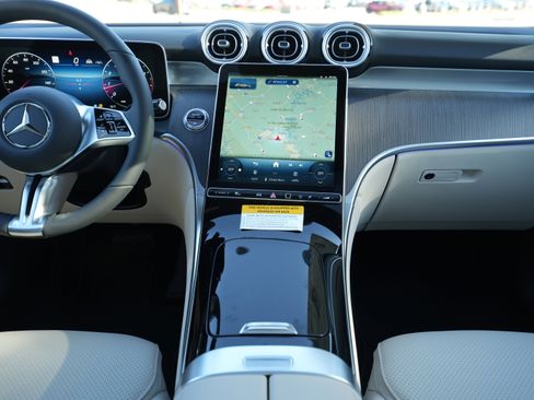 New 2026 Mercedes-Benz GLC 300 4MATIC image 25