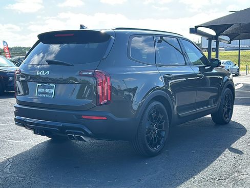 Used 2022 Kia Telluride SX w/ SX Prestige Package image 8