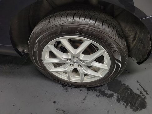 Used 2021 Volvo XC60 T5 Momentum AWD/4WD image 10