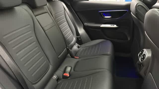 Certified 2026 Mercedes-Benz GLC 300 4MATIC image 32