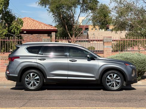 Used 2019 Hyundai Santa Fe Limited FWD image 9