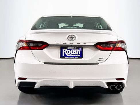 Used 2023 Toyota Camry SE AWD/4WD image 6