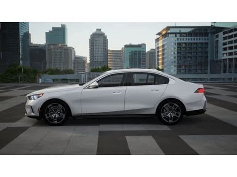 New 2026 BMW 530i xDrive AWD/4WD image 4