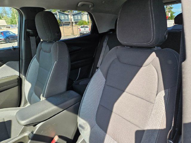 Used 2025 Chevrolet TrailBlazer LT AWD/4WD image 20