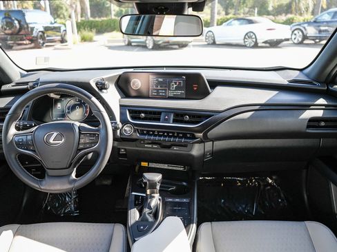Used 2021 Lexus UX 200 w/ Accessory Package (Z2) FWD image 13