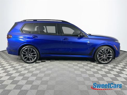 Used 2025 BMW X7 M60i image 8