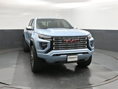 Used 2025 GMC Canyon Denali image 22