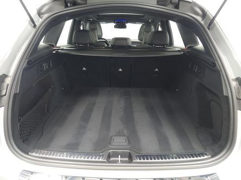 Used 2025 Mercedes-Benz GLC 43 AMG 4MATIC image 31
