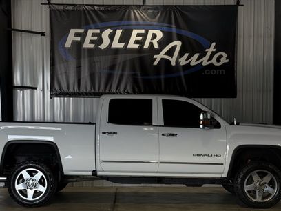 Used 2016 GMC Sierra 2500 Denali w/ Duramax Plus Package