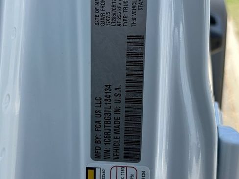 New 2026 Jeep Gladiator Rubicon w/ Steel Power Dome Hood Package AWD/4WD image 25