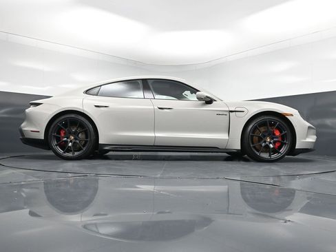 New 2026 Porsche Taycan GTS image 26
