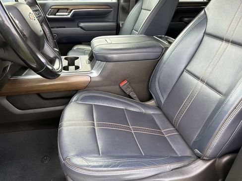 Used 2024 Chevrolet Silverado 3500 High Country w/ High Country Premium Package AWD/4WD image 20