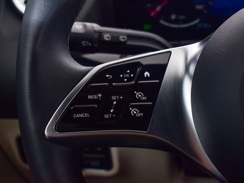 Used 2026 Mercedes-Benz GLA 250 4MATIC image 17