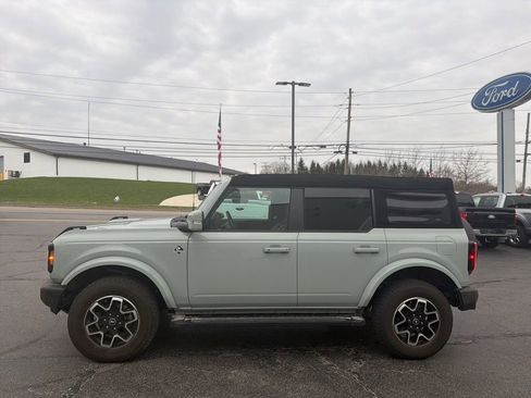 Used 2024 Ford Bronco Outer Banks image 5