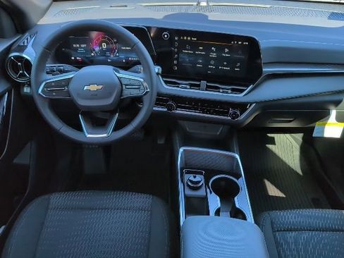 New 2026 Chevrolet Equinox LT w/ Safety and Technology Package image 6