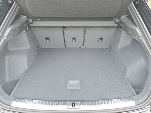 New 2025 Audi Q3 2.0T Premium image 12